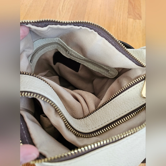 Valentina Genuine Italian Leather Bucket Purse/Backpack - Picture 12 of 16